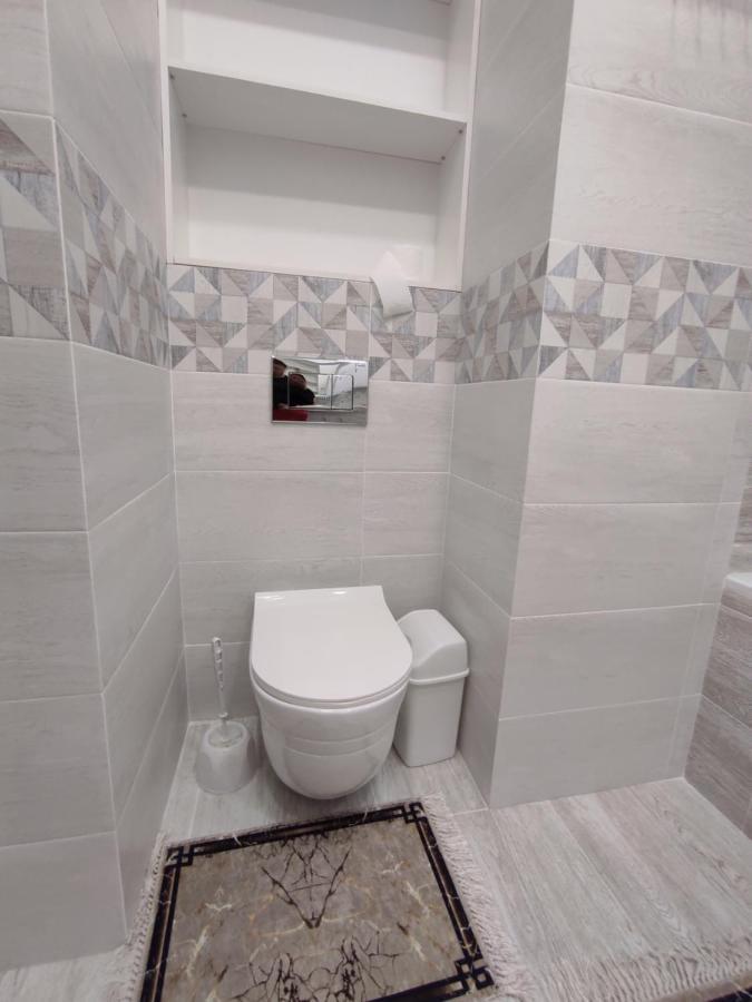 Apartamento Уютная Квартира-Студия Жк Lotus Terrace Almatý Exterior foto